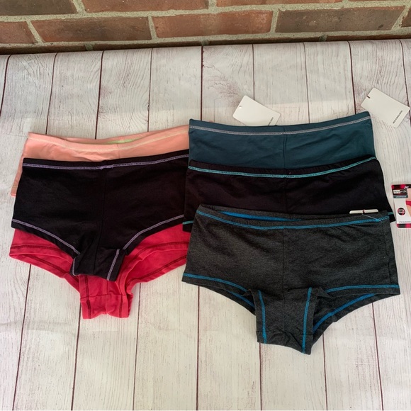 Lot Of 6 Pairs Of Women’s Underwear Assorted Colors Women’s Small Regular NEW - Picture 1 of 7